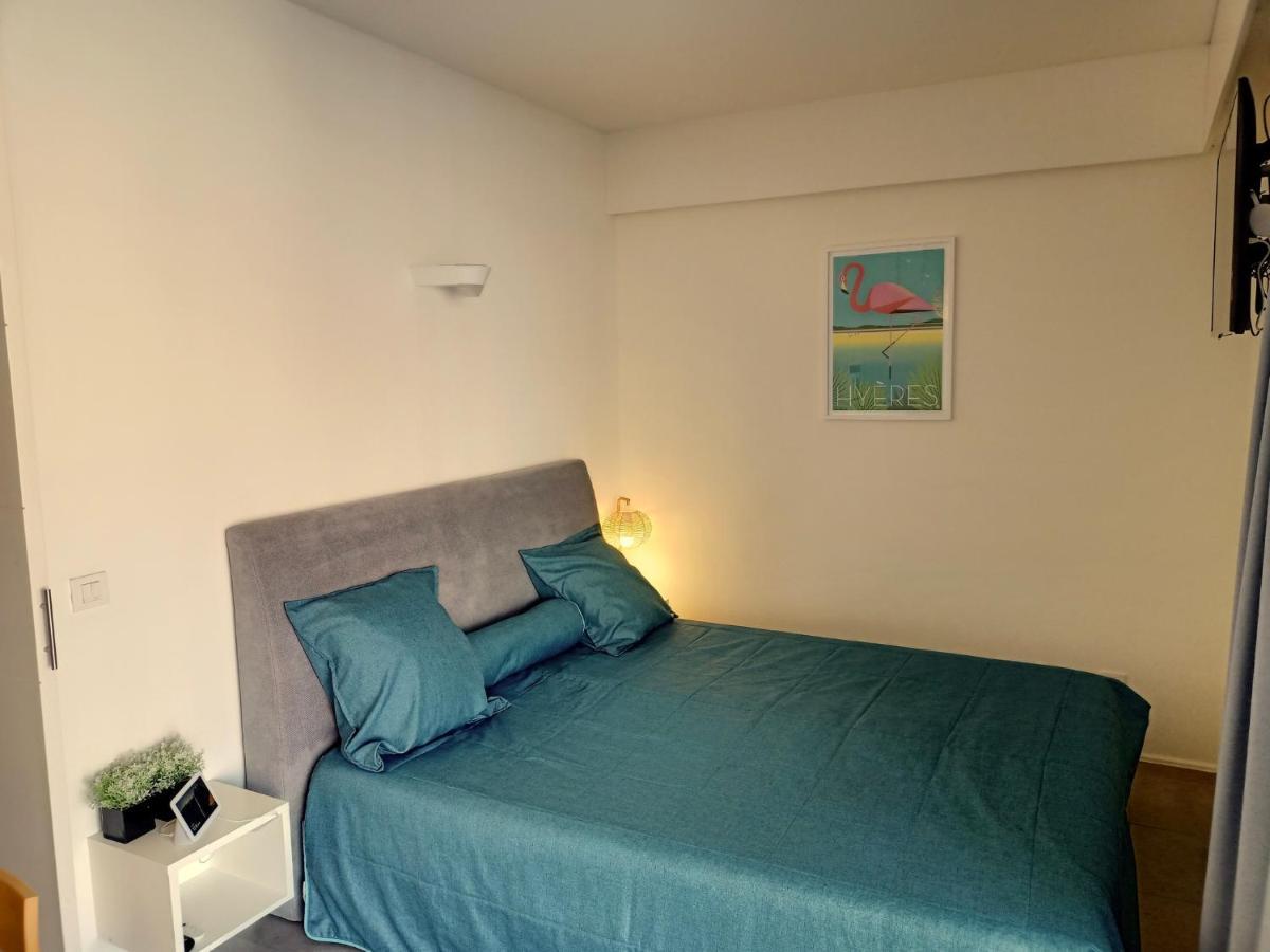 Studio Hyeres Port Екстериор снимка